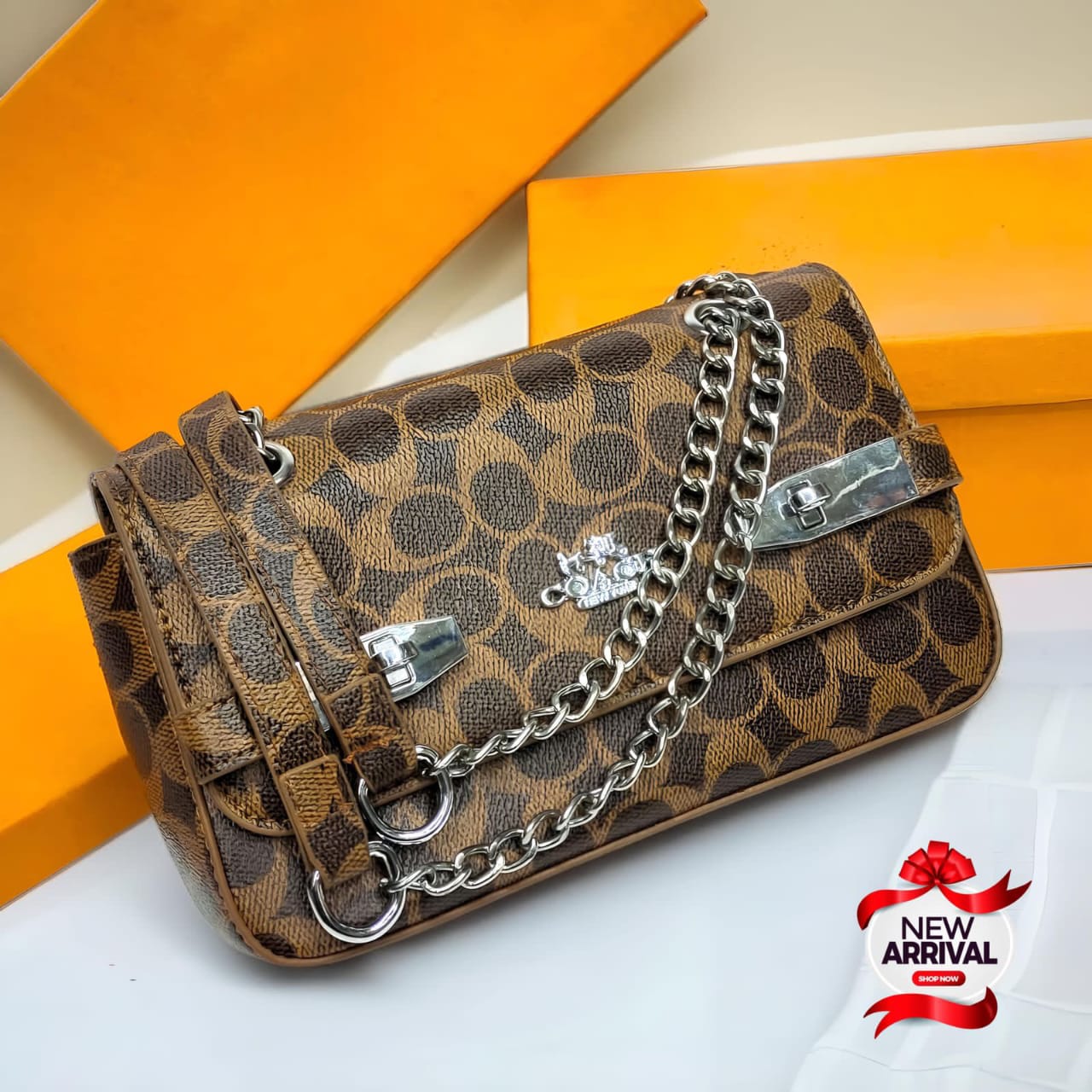 Imported Coach Branded Cross Body Bag for Girls 🎀