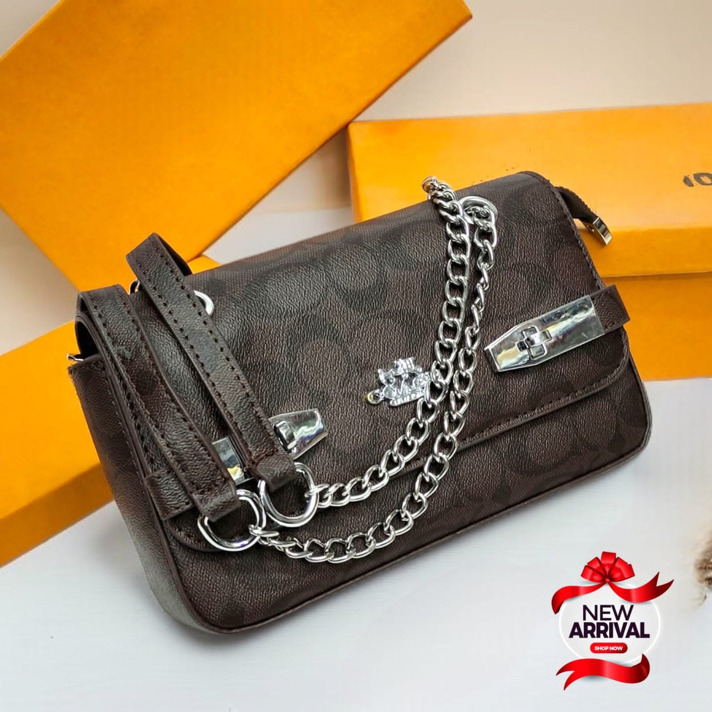 Imported Coach Branded Cross Body Bag for Girls 🎀