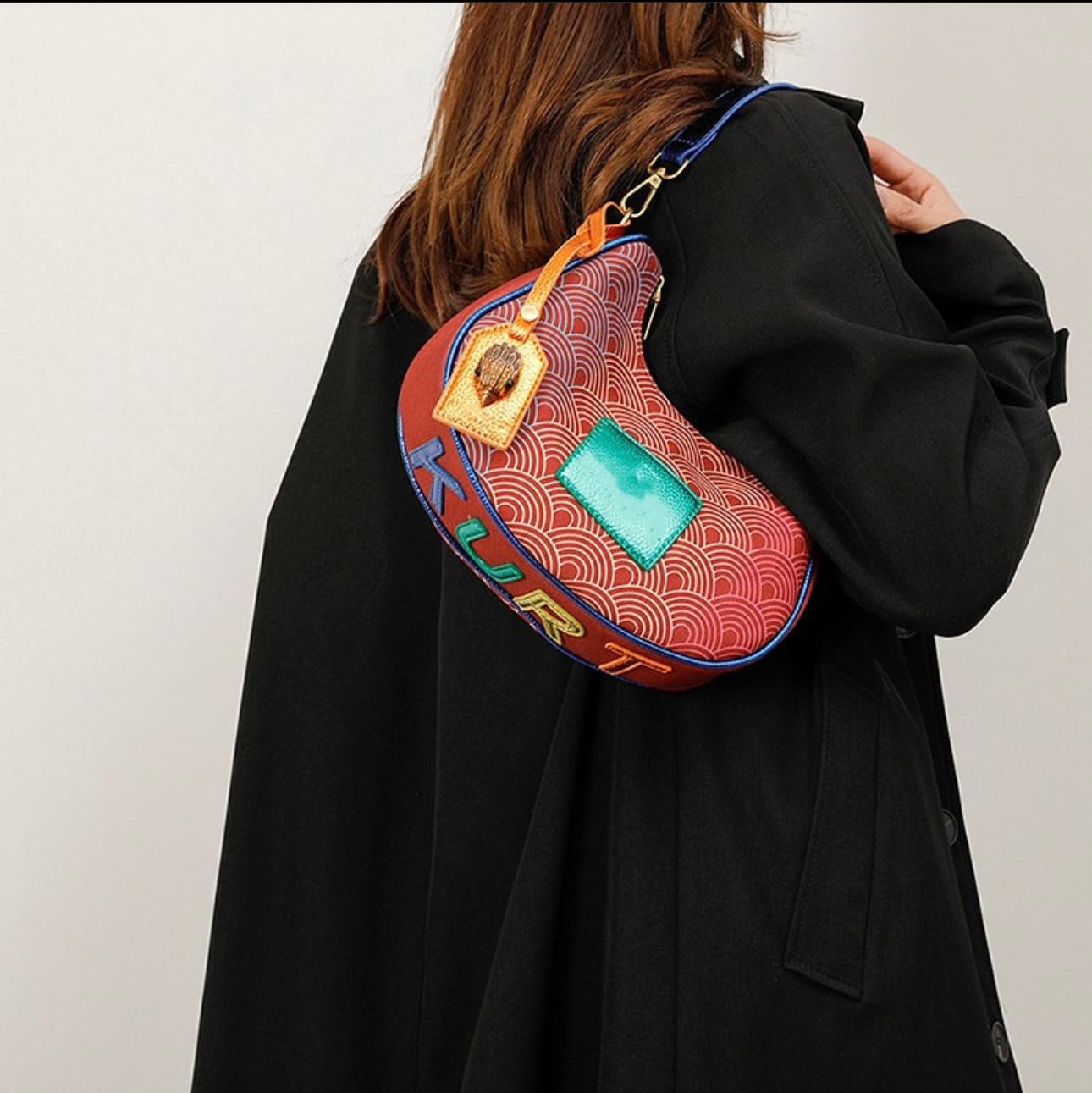Small Southbank Hobo Bag 