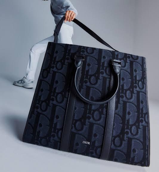 East-West Tote Bag Black Dior Oblique Jacquard and Black Grained Calfskin