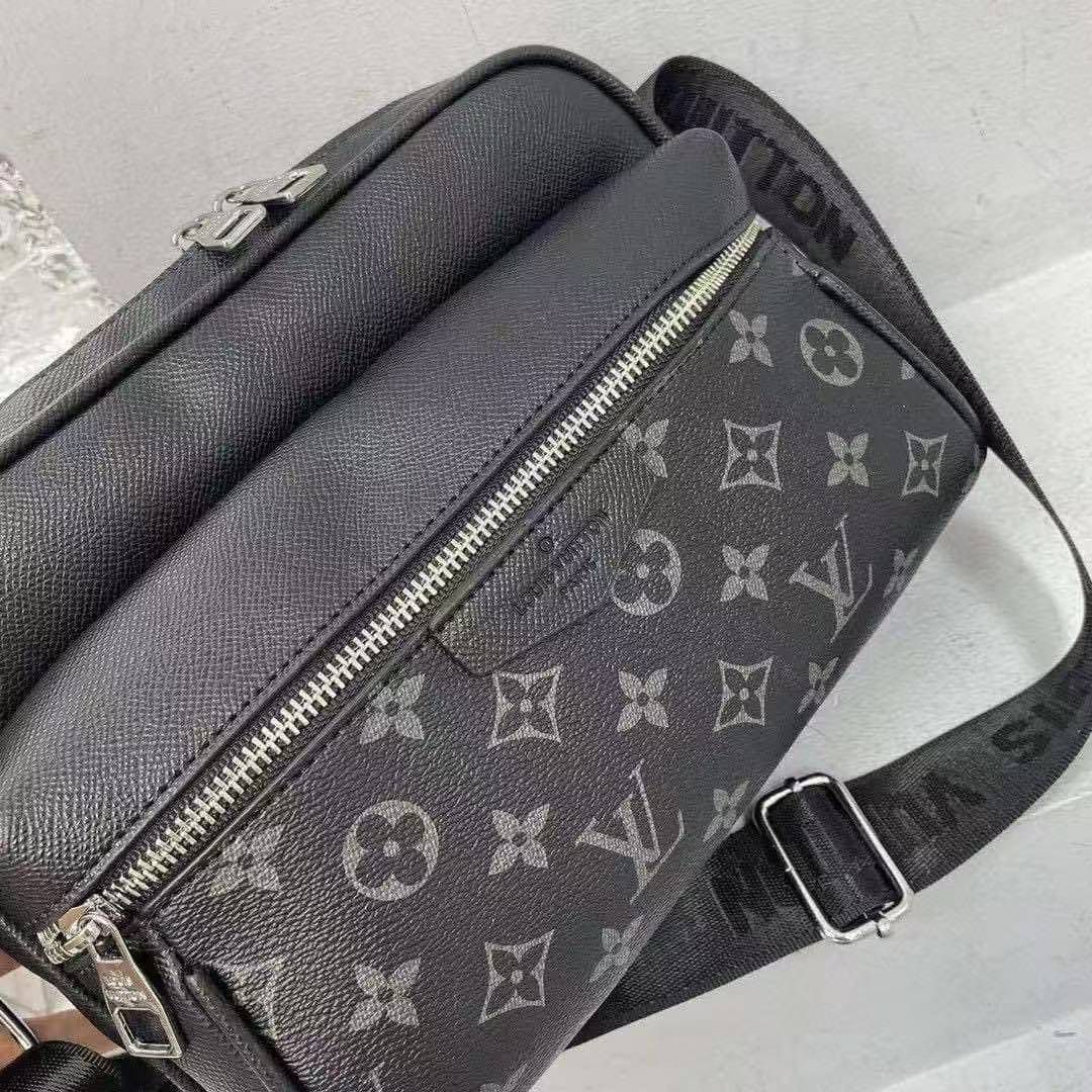 Louis Vuitton Taigarama Outdoor Messenger in black and Monogram