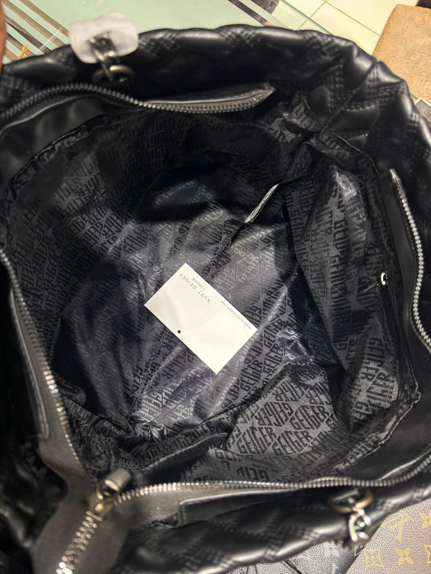 “KURDGEIGEN London Elegant Quilted Tote Bag – Black Luxury Handbag for Women”