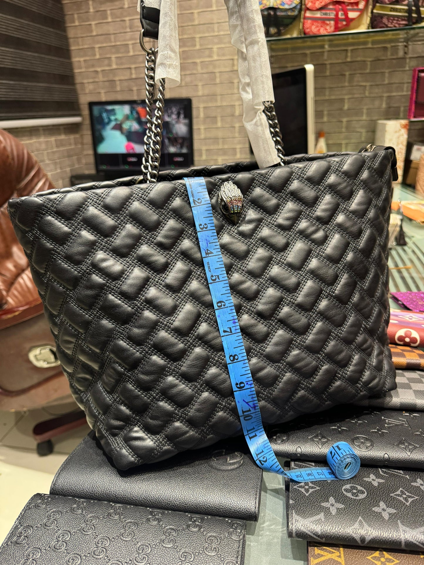 “KURDGEIGEN London Elegant Quilted Tote Bag – Black Luxury Handbag for Women”