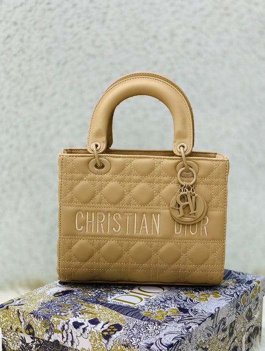 “Christian Dior Lady Dior White Quilted Handbag – Luxury Designer Tote Bag”