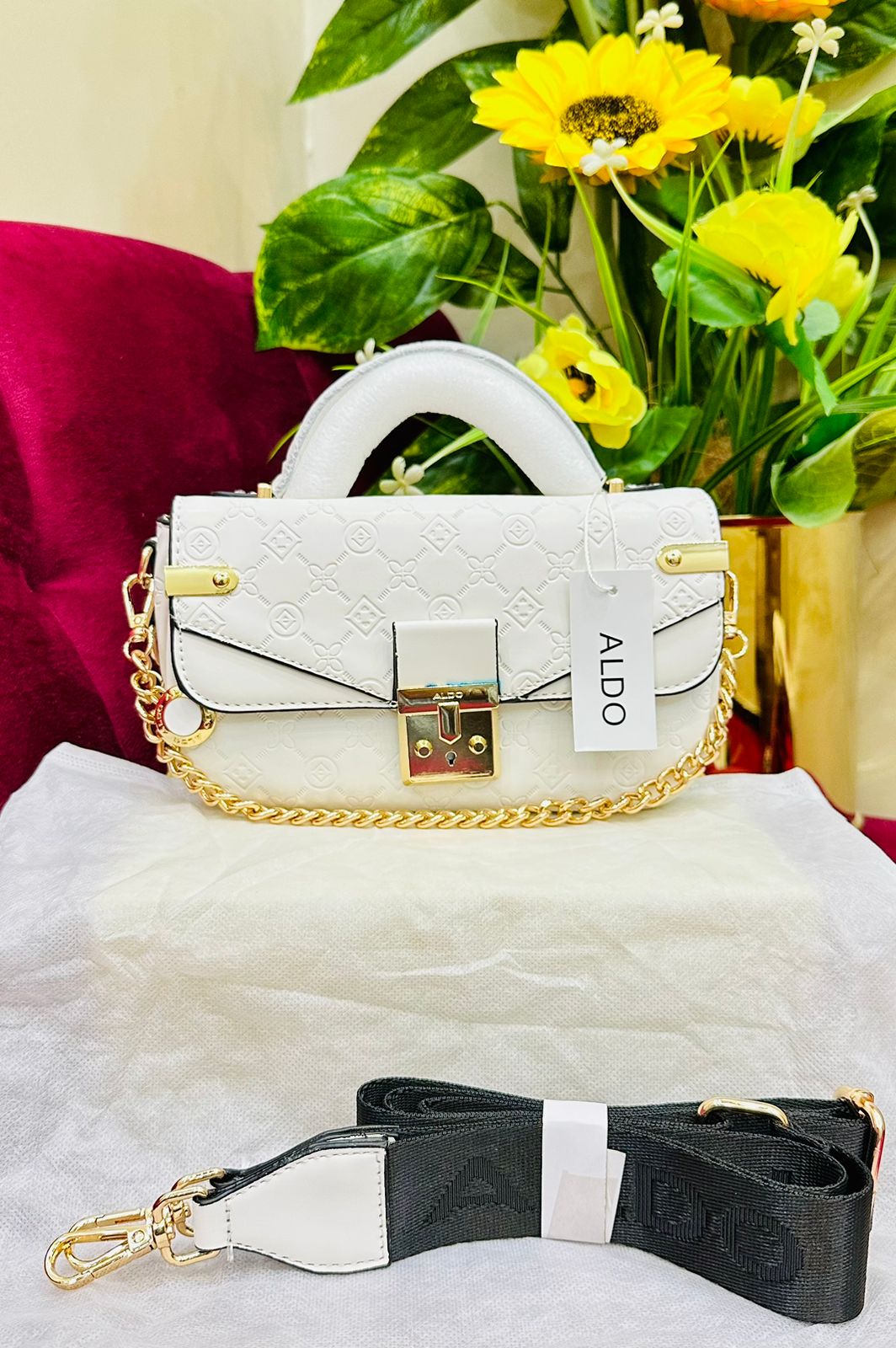 Stylish White Handbag with Gold Chain