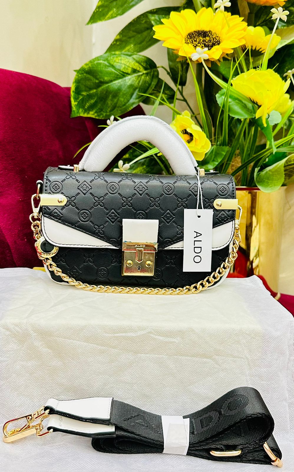 Stylish White Handbag with Gold Chain